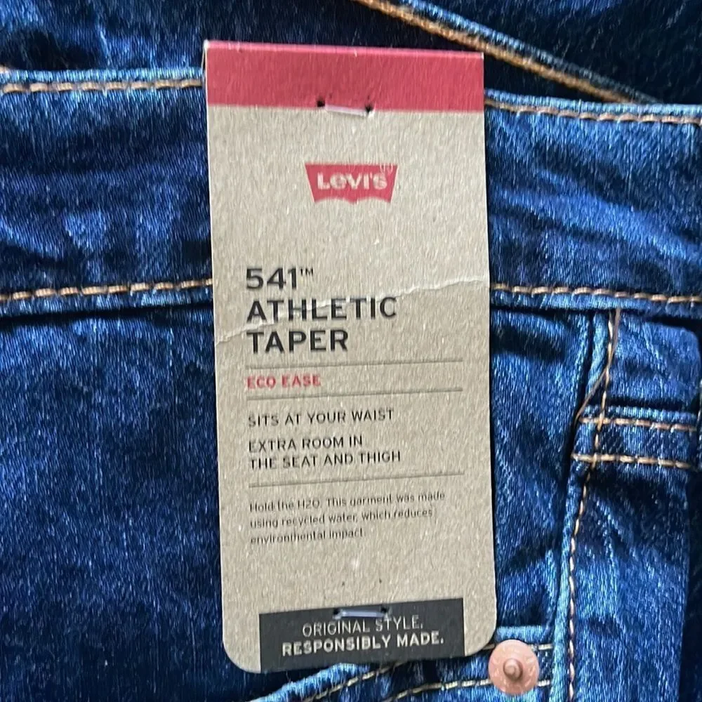 Levi's Men's 541 Athletic Fit Jeans size 48x30